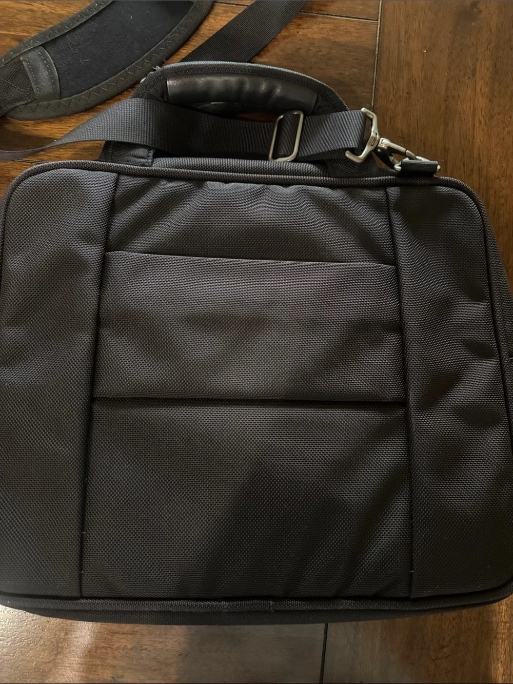 CODI Black Laptop Briefcase with Shoulder Strap